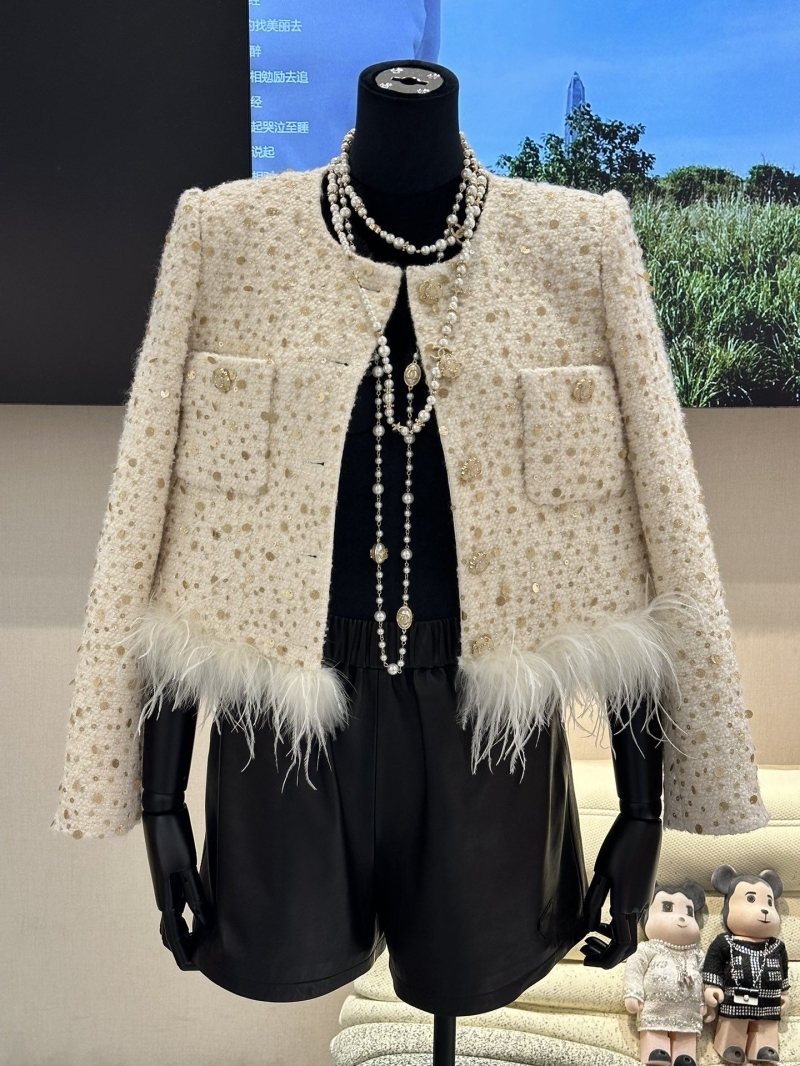 Ch*el coats